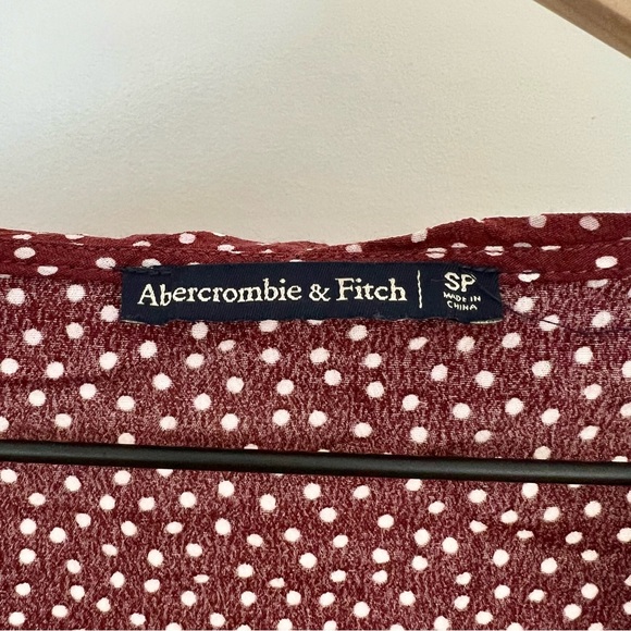 Abercrombie Burgundy Polka Dot Tie Front Dress Size SP - Picture 3 of 6
